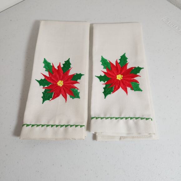 Vintage Hallie ST. Mary INC Linen Blend Christmas Poinsettia Fingertip Towels - Picture 1 of 13